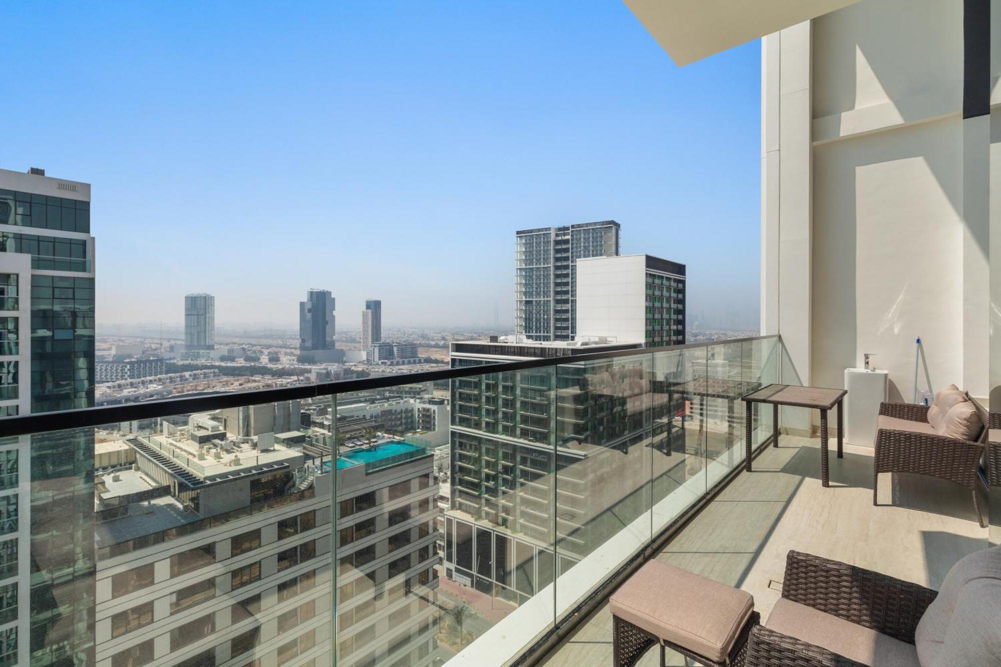 Your Own Pool Spacious 2bdr Jvc * Dubai