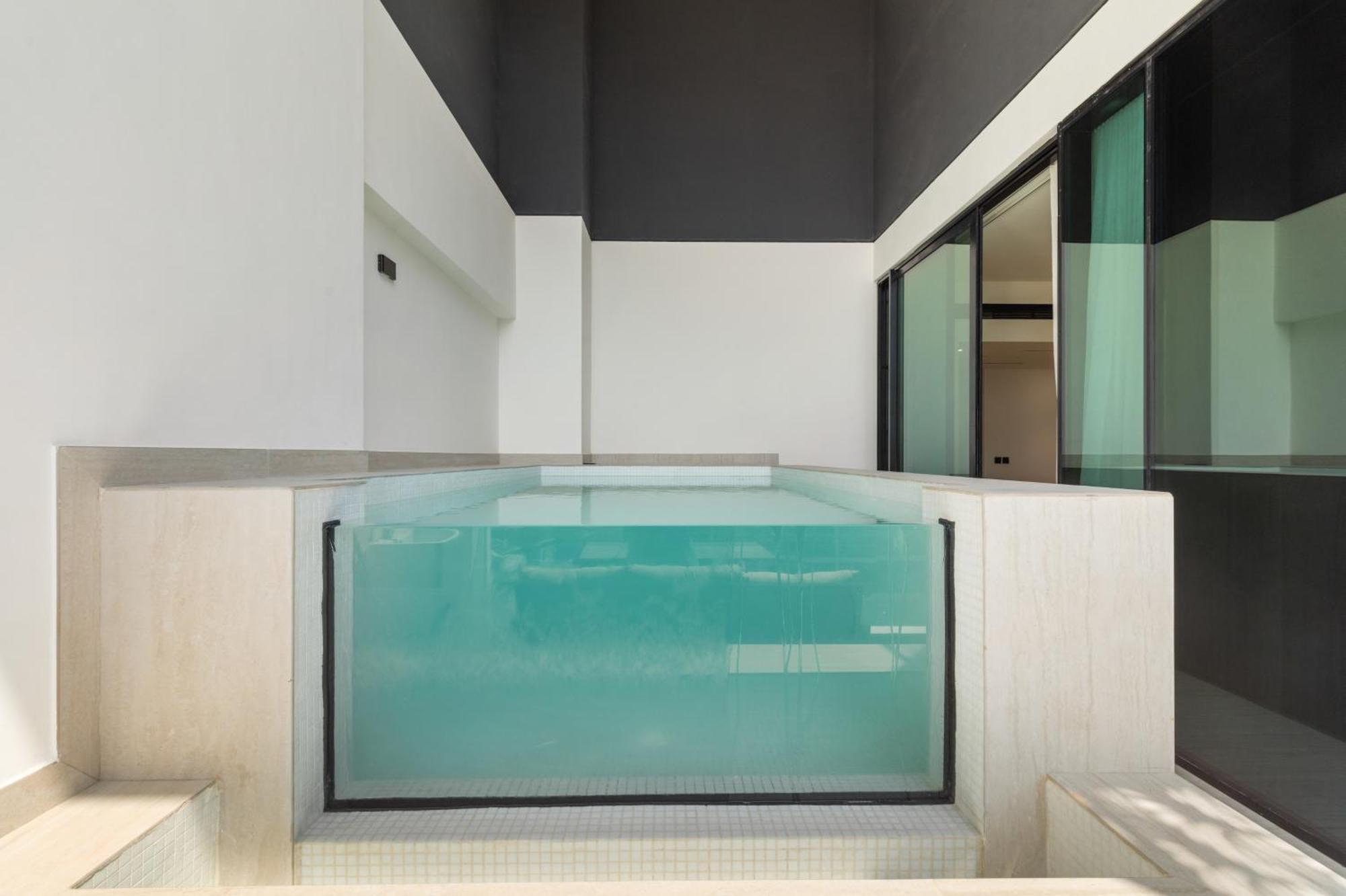 Apartment Your Own Pool Spacious 2bdr Jvc *